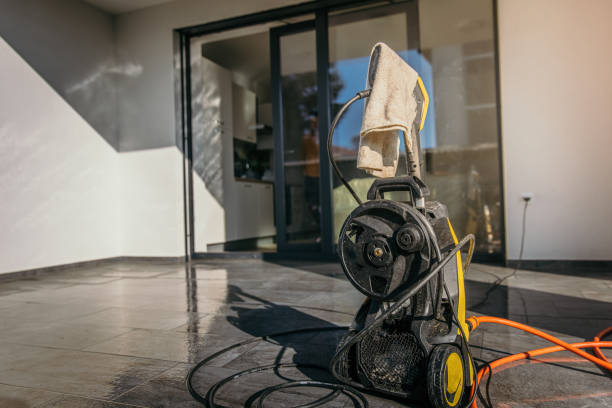 Best Animal Enclosure Cleaning  in Coto De Za, CA